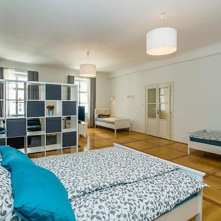 Elegant Central Apartment Ljubljana Extérieur photo