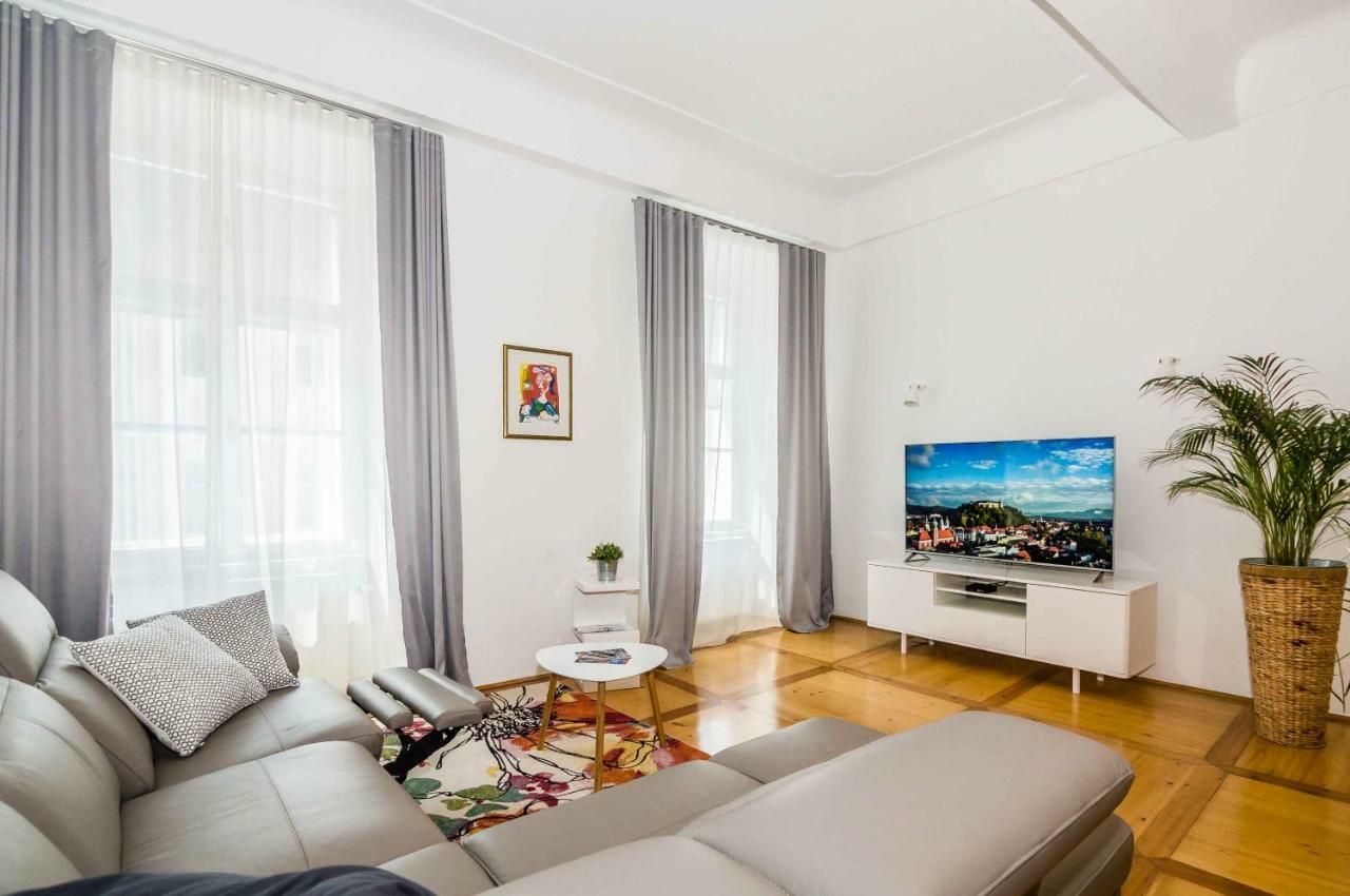 Elegant Central Apartment Ljubljana Extérieur photo