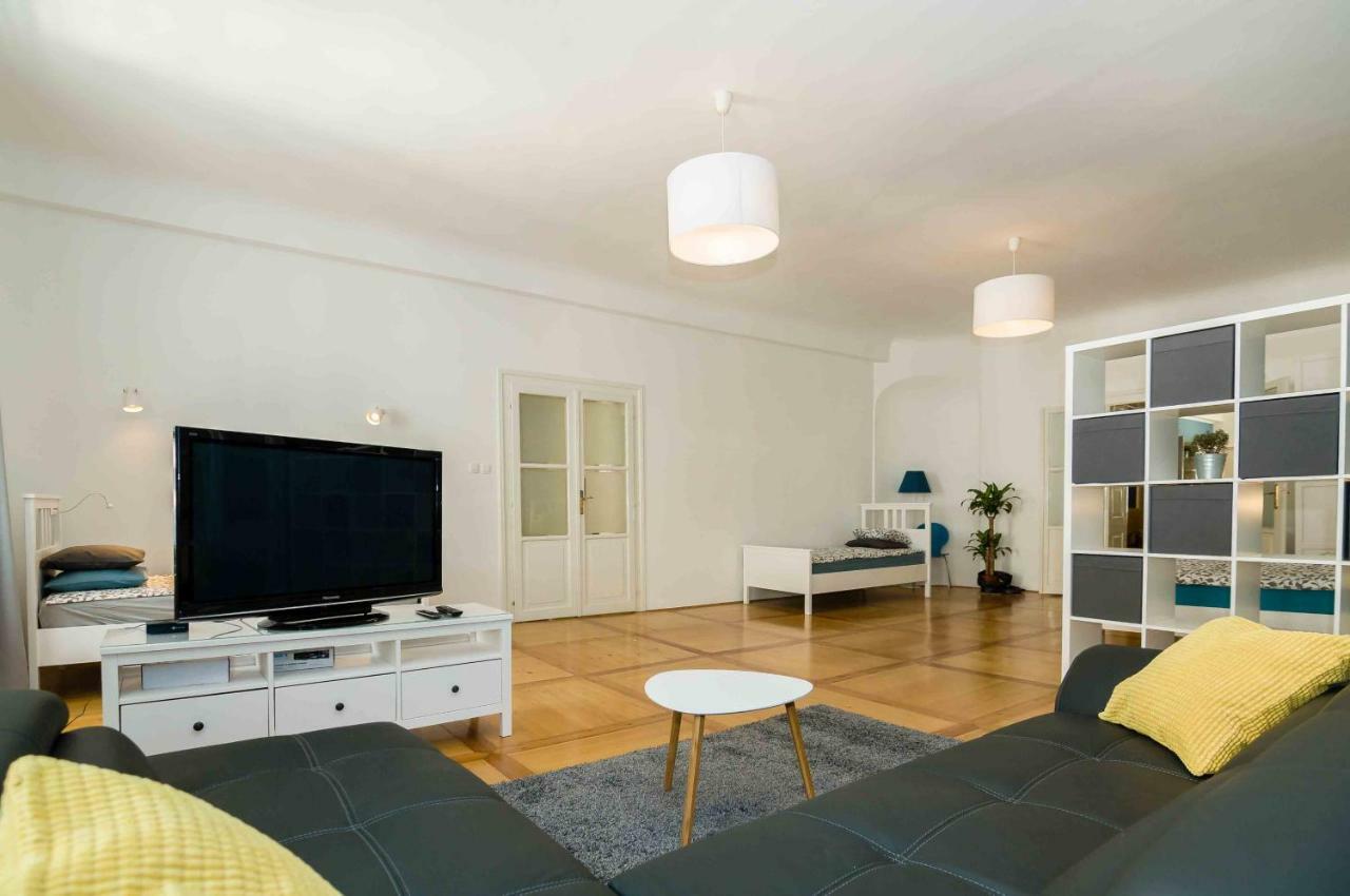 Elegant Central Apartment Ljubljana Extérieur photo